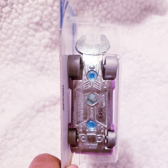 Hot Wheels Purple Tooligan Race Car. NWT. - Picture 3 of 4